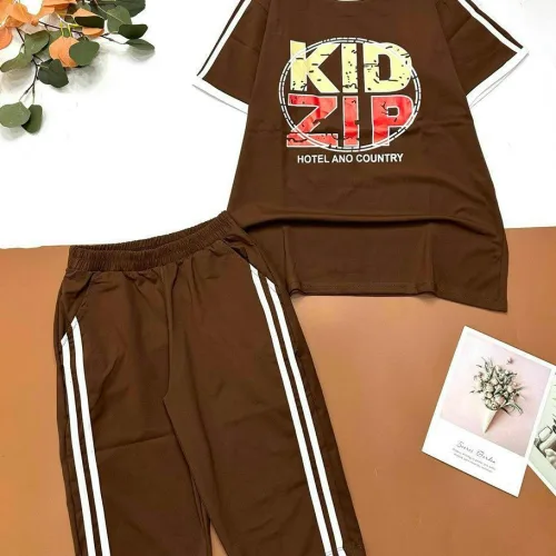 Đồ bộ quần lửng hai sọc áo tay ngắn in chữ KIDZIP