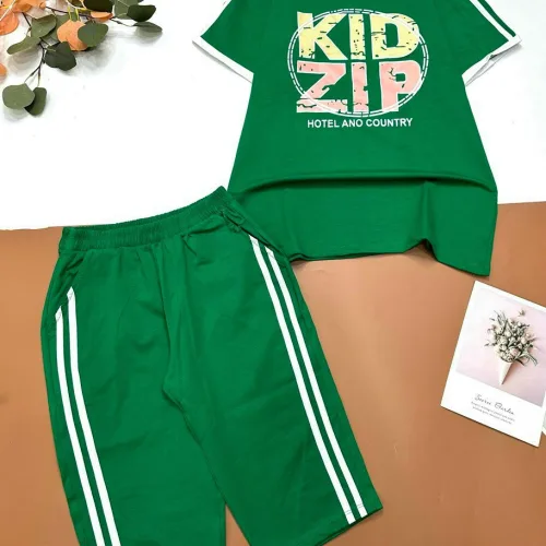 Đồ bộ quần lửng hai sọc áo tay ngắn in chữ KIDZIP