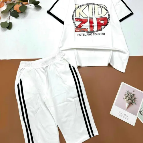 Đồ bộ quần lửng hai sọc áo tay ngắn in chữ KIDZIP