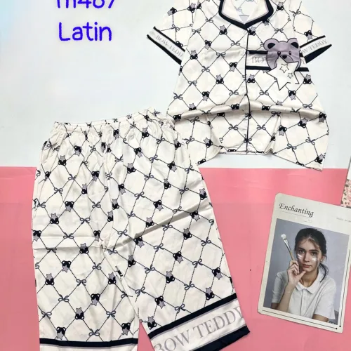 Đồ bộ quần lửng latin áo tay ngắn cổ bẻ in nhiều hình