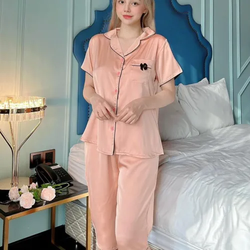 Đồ bộ satin quần lửng áo 2 sơ mi có túi trước may nơ nhỏ