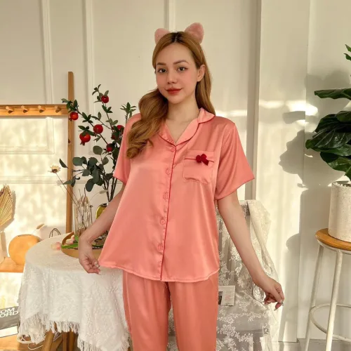 Đồ bộ satin quần lửng áo 2 sơ mi có túi trước may nơ nhỏ