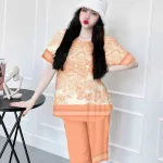 Đồ bộ satin quần lững áo cổ tròn in hình dể thương