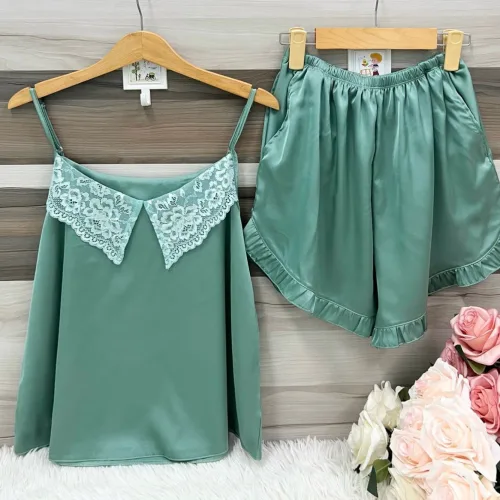 Đồ bộ  siêu mát quần đùi trơn áo hai dây cổ ren