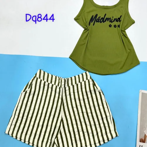 Đồ bộ thun cotton quần đùi kẻ sọc áo tay ba lỗ in chữ Mádmin