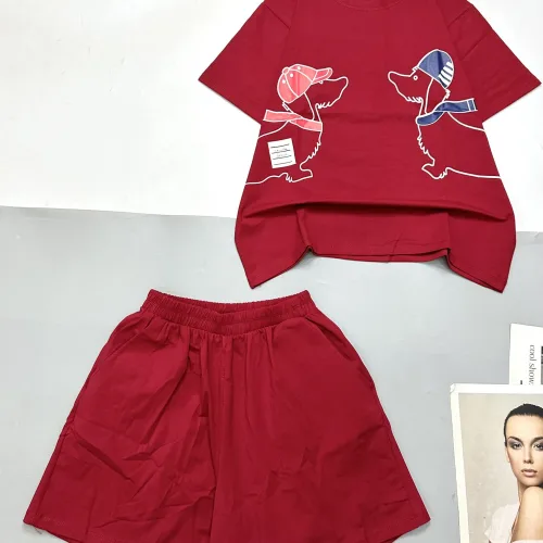 Đồ bộ thun nữ quần đùi áo in hình hai chú chó