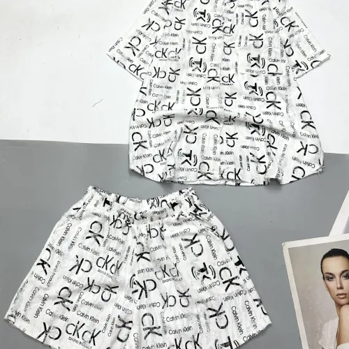 Đồ bộ tơ xước quần đùi áo sơ mi tay ngắn cổ bẻ in hoạ tiết