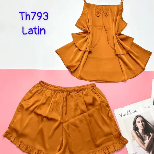 Đồ bộ trơn quần đùi latin áo có nơ nhỏ 2 dây
