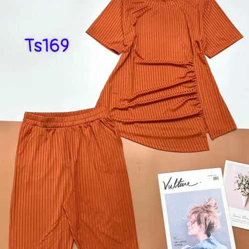 Đồ bộ vải tăm đũa quần ngố áo tay ngắn trơn nhún bên hông xẻ tà áo