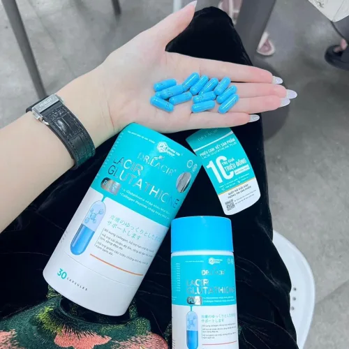 Phiên bản mới gấp đôi L- GLUTATHIONE tinh khiết ta nói nó đẹp từ ngoại hình cho tới chất lượng và cái "zá" luôn