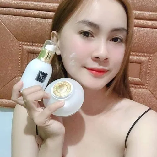 Phụ nữ ơi hãy yêu bản thân mình khi còn có thể nhé