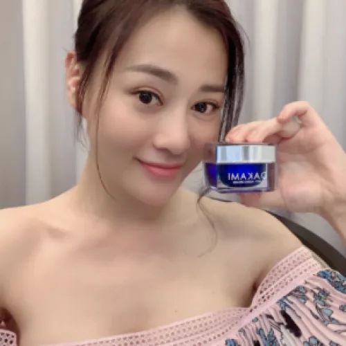 Phương pháp trẻ ra 20 tuổi nhờ kem xóa nám và tàn nhang DAKAMI chuẩn hàn quốc