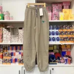 Quần jogger nữ đũi xước kết logo tam giác