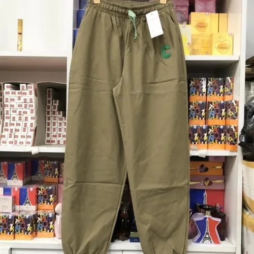 Quần jogger nữ vải đũi xước thêu logo chữ C