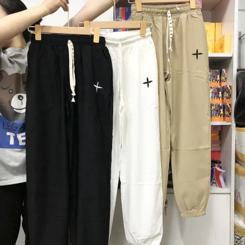 Quần jogger nữ vải đũi xước thêu logo nhiều size
