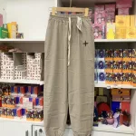 Quần jogger nữ vải đũi xước thêu logo nhiều size