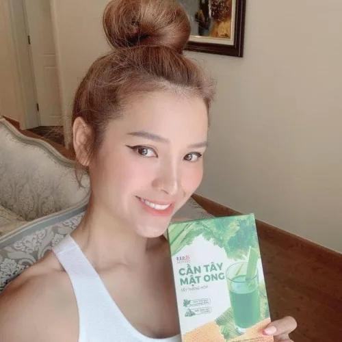 Say đắm cần tây mật ong motree