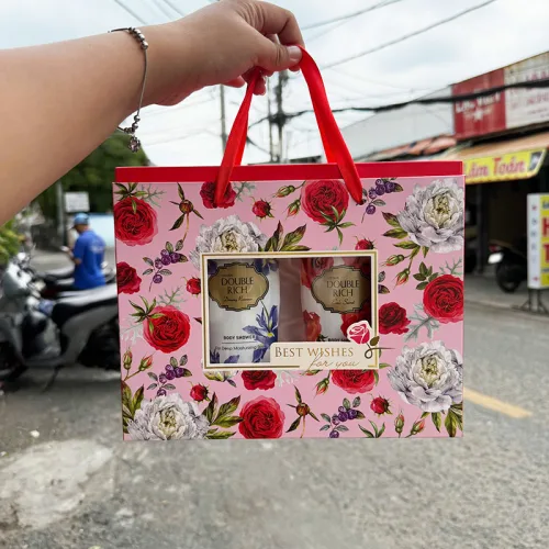 Set 2 Chai Sữa Tắm Double Rich Hương Hoa Iris & Hương Hoa Hồng 200g