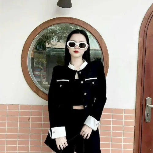 Sét 3 món khoác đen viền cổ trắng kèm crop ống chân váy