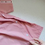 Sét 3 món sơ mi hồng kèm áo 3 lỗ đen chân váy kaki