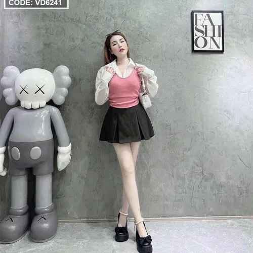 Sét 3 món sơ mi trắng phối ghi lê hồng + chân váy xếp ly