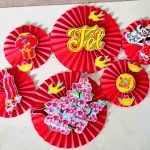 Set 6 Quạt Xếp Đỏ In Ép Kim Nhiều Chữ Trang Trí Tết (Nhiều Mẫu)