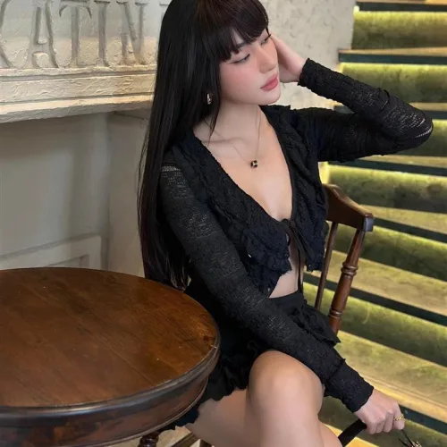 Sét áo crop ren cột + chân váy ren tầng baby