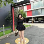 Sét áo đen lệch vai viền ren tag hoa tay + chân váy