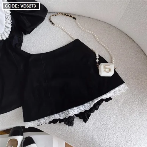 Sét áo đen phối cổ sen trắng viền ren + chân váy