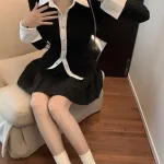 Sét áo đen viền đen cổ sơ mi + chân váy