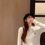 Sét áo len thêu chân váy kẻ
