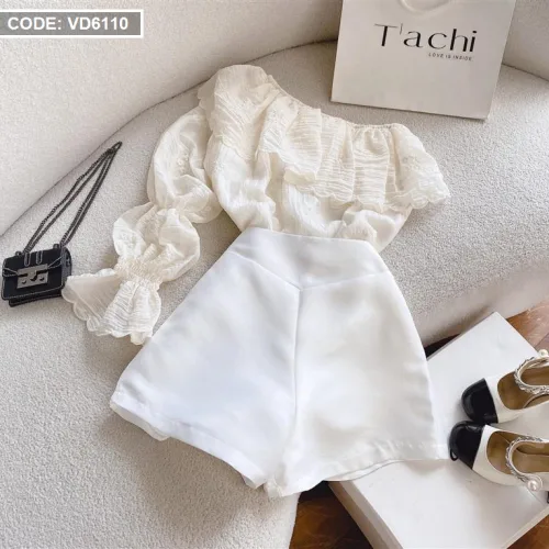 Sét áo nude bèo 1 bên tay + short trắng