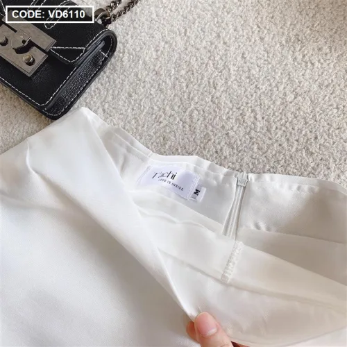 Sét áo nude bèo 1 bên tay + short trắng