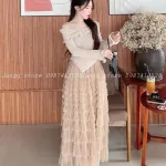 Sét áo nude len trễ vai bèo thắt nơ + chân váy midi ren tầng
