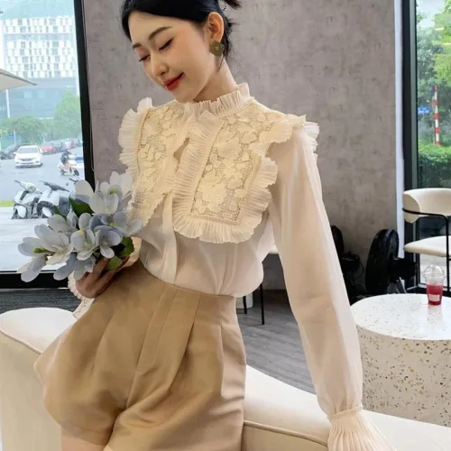 Sét áo nude phối ren hoa + short