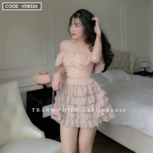 Sét áo ren bi bẹt vai bèo + chân váy xoè tầng kem
