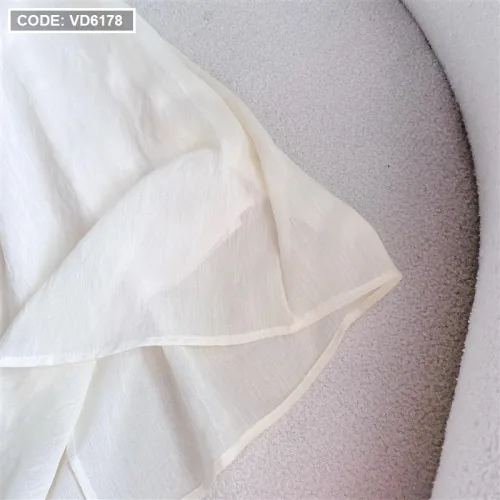 Sét áo trắng cuốn biên cài đá nơ + chân váy midi nude