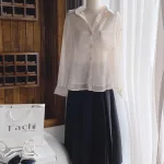 Sét áo voan nude dập ly sau lưng + chân váy midi đen