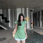 Sét áo xanh cổ tròn nhún xếp rút xẻ lai + short trắng