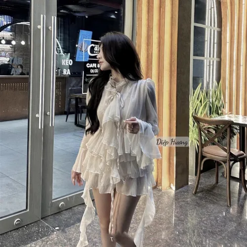 Sét beach áo + áo ống + chân váy xếp li