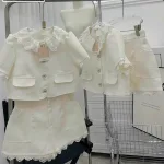 Sét crop dạ nude cổ sen ren + chân váy