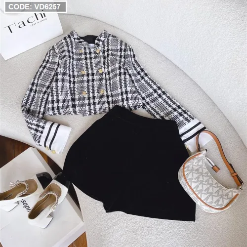 Sét crop dạ tay dài + short đen