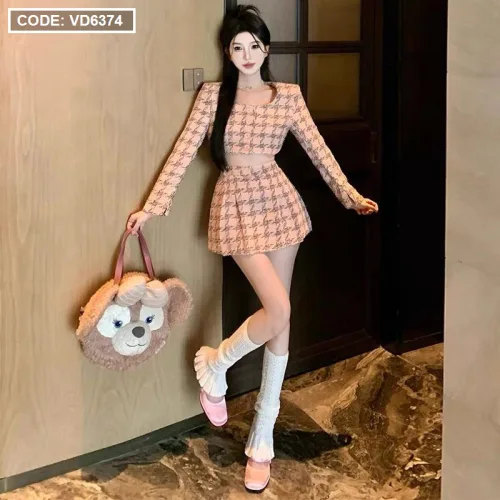 Sét crop dạ tím cổ vuông + chân váy