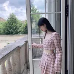 Sét crop dạ tím cổ vuông + chân váy