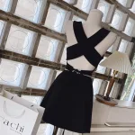 Sét crop đen cổ v chéo lưng + chân váy