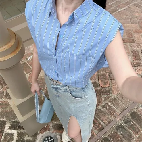 Sét crop sơ mi kẻ sọc rút eo + chân váy midi jean xẻ đùi