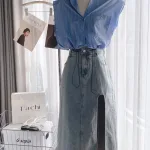 Sét crop sơ mi kẻ sọc rút eo + chân váy midi jean xẻ đùi