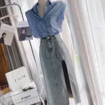Sét crop sơ mi kẻ sọc rút eo + chân váy midi jean xẻ đùi