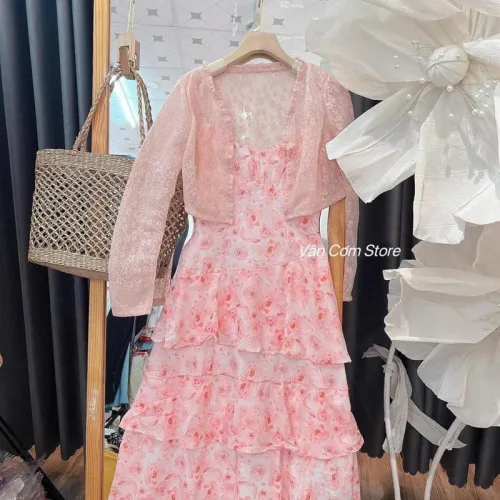 Sét đầm hoa midi 2 dây tầng kèm khoác crop hồng