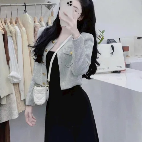 Sét đầm midi đen 2 dây kèm khoác dạ xám